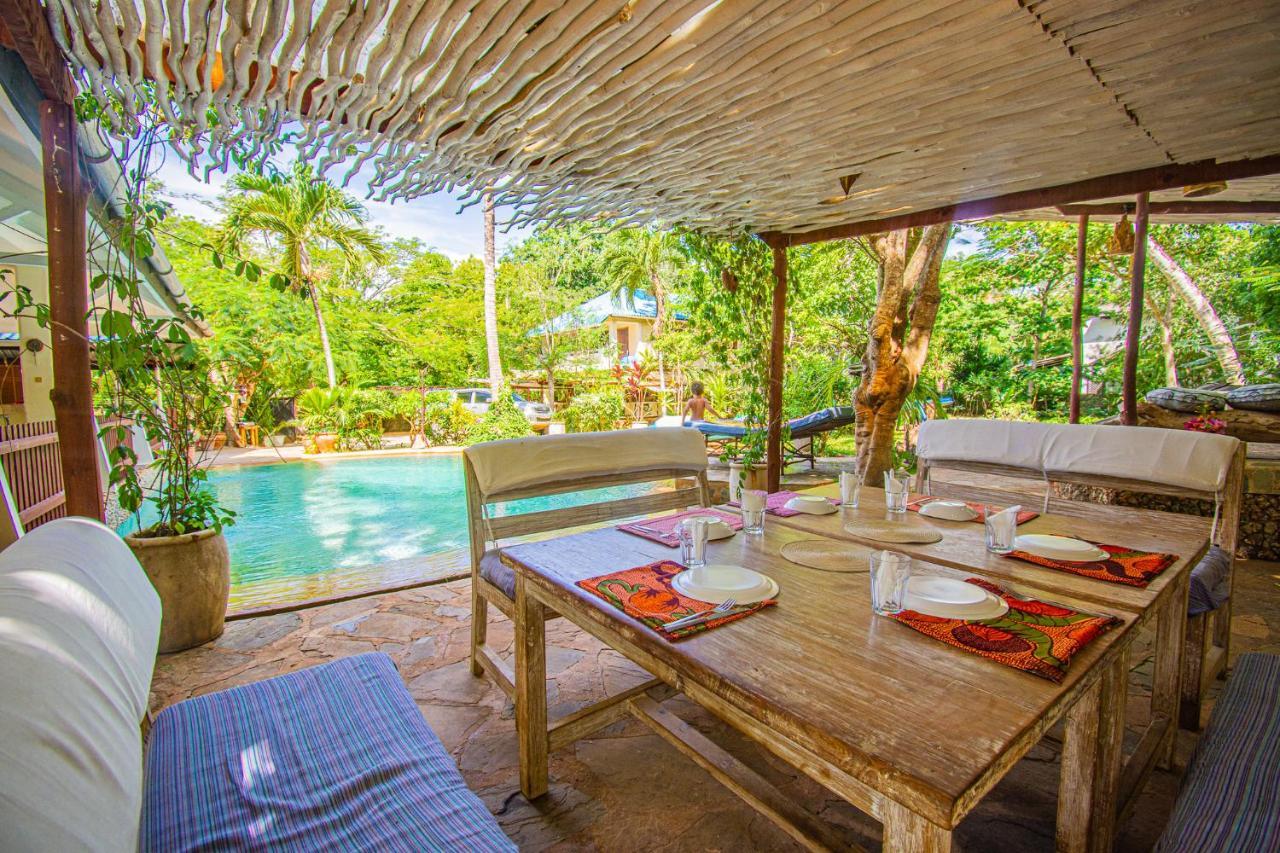 Mami Wata House Bed & Breakfast Kwale ภายนอก รูปภาพ