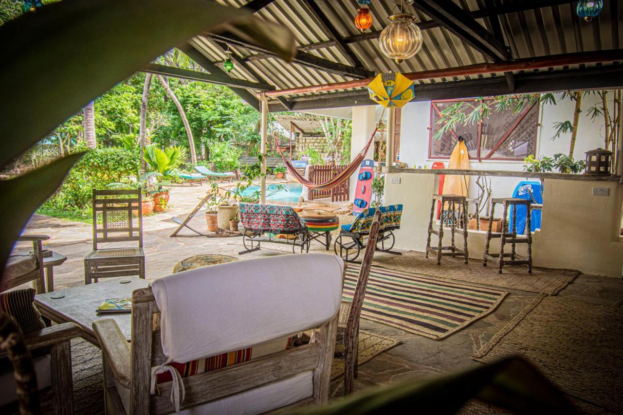 Mami Wata House Bed & Breakfast Kwale ภายนอก รูปภาพ